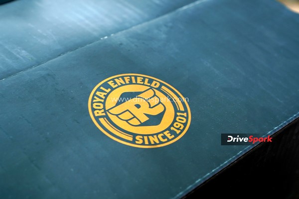 ಆಕರ್ಷಕವಾದ ರಾಯಲ್ ಎನ್‌ಫೀಲ್ಡ್ ಲಿಮಿಟೆಡ್ ಎಡಿಷನ್ ಹೆಲ್ಮೆಟ್ ರಿವ್ಯೂ