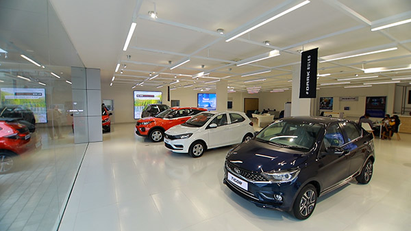 ಹ್ಯಾರಿಯರ್ ಮತ್ತು ಸಫಾರಿ ಕಾರು ಮಾರಾಟದಲ್ಲಿ ಹೊಸ ಮೈಲಿಗಲ್ಲು ಸಾಧಿಸಿದ ಟಾಟಾ ಮೋಟಾರ್ಸ್ 