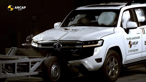 ಕ್ರ್ಯಾಶ್ ಟೆಸ್ಟ್‌ನಲ್ಲಿ ಗರಿಷ್ಠ ರೇಟಿಂಗ್ ಪಡೆದುಕೊಂಡ ಹೊಸ Toyota Land Cruiser ಎಸ್‍ಯುವಿ