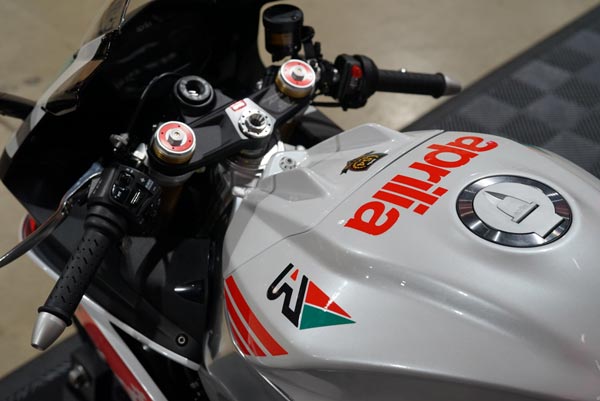 ಹೊಸ ಬಣ್ಣದ ಆಯ್ಕೆಯನ್ನು ಪಡೆದುಕೊಂಡ 2022ರ Aprilia RSV4, Tuono V4 ಬೈಕ್‌ಗಳು
