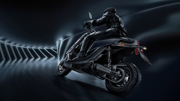 ಅತ್ಯಾಧುನಿಕ ಫೀಚರ್ಸ್‌ಗಳೊಂದಿಗೆ ಹೊಸ ಎಲೆಕ್ಟ್ರಿಕ್ ಸ್ಕೂಟರ್ ಪರಿಚಯಿಸಿದ ಯಮಹಾ