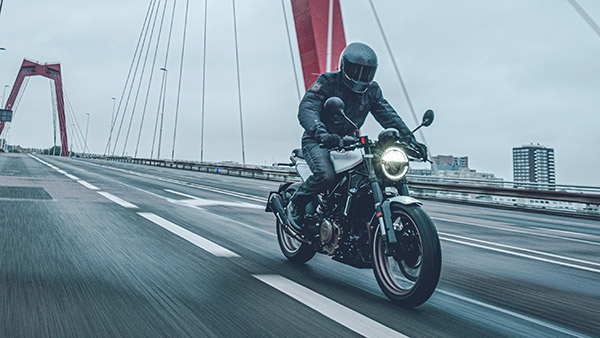 2022ರ ಹಸ್ಕ್​ವರ್ನಾ ಸ್ವಾರ್ಟ್‍‍ಪಿಲೆನ್ 125, ಸ್ವಾರ್ಟ್‍‍ಪಿಲೆನ್ 401 ಮತ್ತು ವಿಟ್‍‍ಪಿಲೆನ್ 401 ಬೈಕ್‌ಗಳು ಅನಾವರಣ