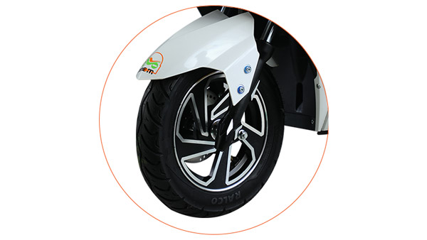 ಪ್ರತಿ ಚಾರ್ಜ್‌ಗೆ 120 ಕಿ.ಮೀ ಮೈಲೇಜ್ ನೀಡುವ ಎಮೊ ಜಾಂಟಿ ಪ್ಲಸ್ ಇವಿ ಸ್ಕೂಟರ್ ಬಿಡುಗಡೆ