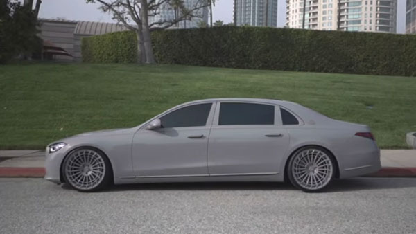 ರೂ.75 ಲಕ್ಷ ವ್ಯಯಿಸಿ ಮನೆ ಬಣ್ಣಕ್ಕೆ ಹೊಂದಿಕೆಯಾಗುವಂತೆ ಕಾರುಗಳ ಬಣ್ಣ ಬದಲಾವಣೆ ಮಾಡಿಸಿದ ರೂಪದರ್ಶಿ