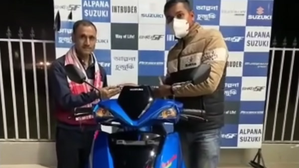 ಕೂಡಿಟ್ಟ ಚಿಲ್ಲರೆ ಹಣದಿಂದಲೇ ತನ್ನ ಕನಸಿನ ಸ್ಕೂಟರ್ ಖರೀದಿಸಿದ ತರಕಾರಿ ವ್ಯಾಪಾರಿ!