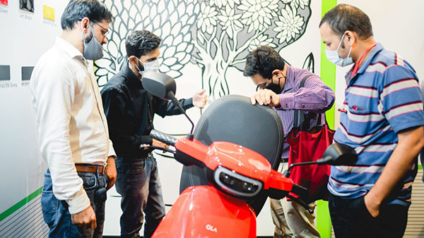 ಉತ್ಪಾದನೆ ಹೆಚ್ಚಳ ನಂತರವೂ ಇವಿ ಸ್ಕೂಟರ್ ವಿತರಣೆಯಲ್ಲಿ ಹಿಂದೆಬಿದ್ದ ಓಲಾ ಎಲೆಕ್ಟ್ರಿಕ್