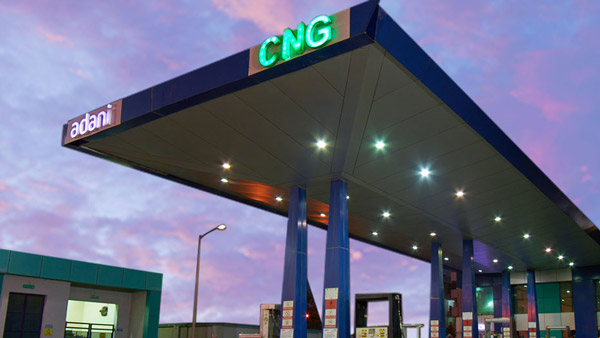 ದೇಶಾದ್ಯಂತ 1500 ಫಾಸ್ಟ್ ಚಾರ್ಜಿಂಗ್ ನಿಲ್ದಾಣಗಳ ಸ್ಥಾಪನೆಗೆ ಚಾಲನೆ ನೀಡಿದ ಅದಾನಿ ಟೋಟಲ್ ಗ್ಯಾಸ್