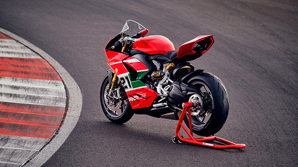 ಭಾರತದಲ್ಲಿ ಡುಕಾಟಿ ಪಾನಿಗಲೆ ವಿ2 ಬೇಲಿಸ್ ಸ್ಪೆಷಲ್ ಎಡಿಷನ್ ವಿತರಣೆ ಆರಂಭ