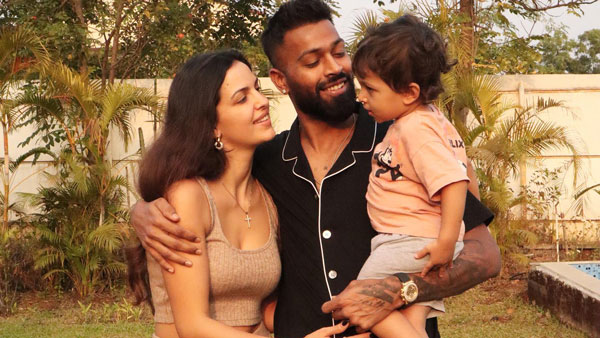 ಹಾರ್ದಿಕ್ ಪಾಂಡ್ಯಾ ಪೋಸ್ಟ್‌ಗೆ ಲೈಕ್‌ಗಳ ಸುರಿಮಳೆ..ಅಪ್ಪ-ಮಗನ ಕಾರು ಪ್ರೀತಿಗೆ ನೆಟ್ಟಿಗರು ಫಿದಾ !