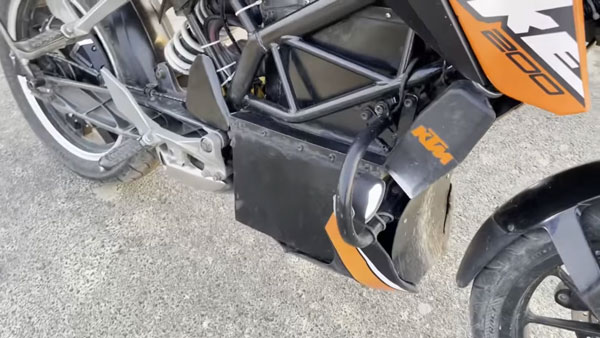 ಎಲೆಕ್ಟ್ರಿಕ್ ಬೈಕ್ ಆಗಿ ಮಾಡಿಫೈಗೊಂಡ ಕೆಟಿಎಂ ಡ್ಯೂಕ್: ಇದರ ಟಾಪ್-ಸ್ಪೀಡ್ ಗಂಟೆಗೆ 140 ಕಿ.ಮೀ 