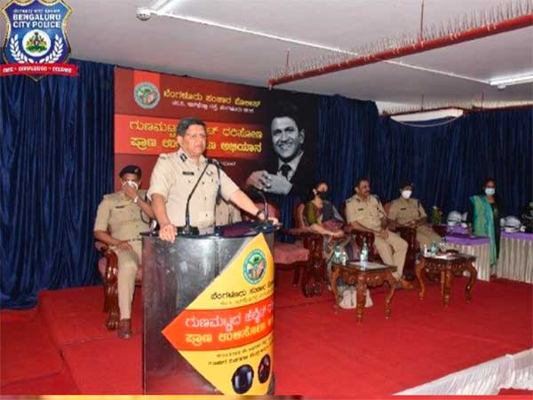 ದಿವಂಗತ ನಟ ಪುನೀತ್ ರಾಜ್‌ಕುಮಾರ್ ಗೌರವಾರ್ಥ ಹೆಲ್ಮೆಟ್ ಅಭಿಯಾನ 