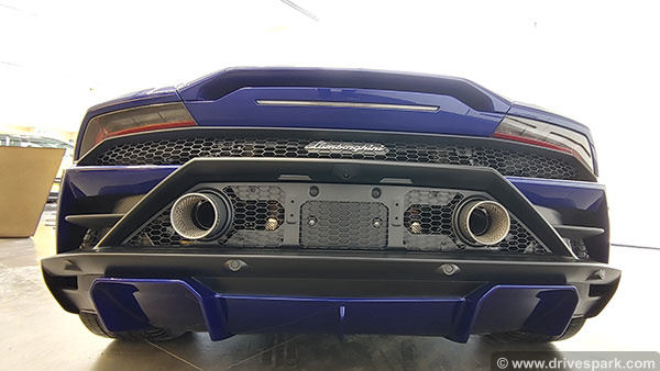 ಈಶಾನ್ಯ ಭಾರತದಲ್ಲಿ ತನ್ನ ಮೊದಲ ಹುರಾಕನ್ ಇವೊ ಆರ್‌ಡಬ್ಲ್ಯುಡಿ ಡೆಲಿವರಿ ನೀಡಿದ ಲ್ಯಾಂಬೊರ್ಗಿನಿ 