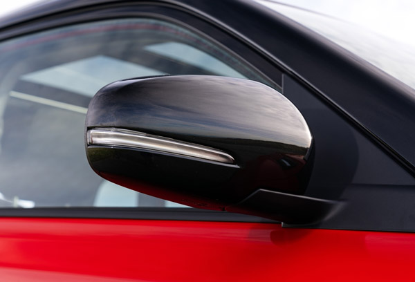 ಆಕರ್ಷಕ ವಿನ್ಯಾಸದಲ್ಲಿ ಹೊಸ ಸುಜುಕಿ ವಿಟಾರಾ ಹೈಬ್ರಿಡ್ ಎಸ್‌ಯುವಿ ಅನಾವರಣ