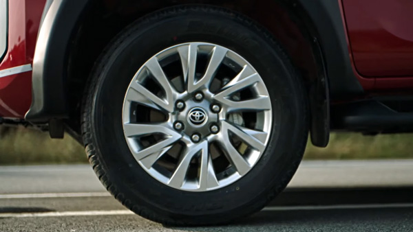 ಭಾರತದಲ್ಲಿ ಬಹುನೀರಿಕ್ಷಿತ ಟೊಯೊಟಾ ಹೈಲಕ್ಸ್ ಲೈಫ್‌ಸ್ಟೈಲ್ ಪಿಕ್ಅಪ್ ಬಿಡುಗಡೆ