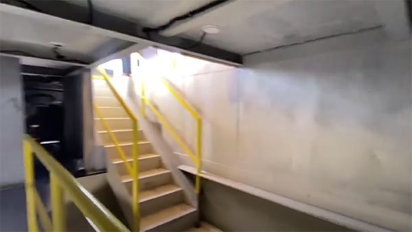 ವಿಶ್ವದ ಅತಿ ಎತ್ತರದ ಕಾರನ್ನು ನೋಡಿದ್ದೀರಾ?..ಏಣಿಯಿಲ್ಲದೆ ಈ ಕಾರನ್ನು ಏರುವುದು ಅಸಾಧ್ಯ 