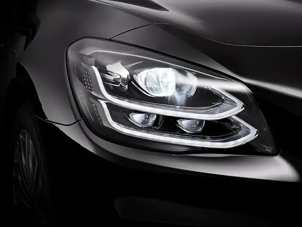 ವಾಹನಗಳಲ್ಲಿನ ಹೆಡ್‌ಲೈಟ್‌‌ಗಳ ಜೀವಿತಾವಧಿಯನ್ನು ಹೆಚ್ಚಿಸುತ್ತೆ ಈ ಟಿಪ್ಸ್