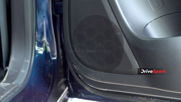 ಅತ್ಯಾಧುನಿಕ ಫೀಚರ್ಸ್‌ಗಳನ್ನು ಹೊಂದಿರುವ 2022ರ ಮಾರುತಿ ಸುಜುಕಿ ಎಕ್ಸ್‌ಎಲ್6 ಕಾರು ರಿವ್ಯೂ