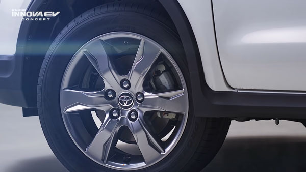 ಹೊಚ್ಚ ಹೊಸ ಇನೋವಾ ಎಲೆಕ್ಟ್ರಿಕ್ ಎಂಪಿವಿ ಮಾದರಿಯನ್ನು ಅನಾವರಣಗೊಳಿಸಿದ ಟೊಯೊಟಾ
