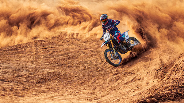 ದೇಶದ ಮೊದಲ ಫ್ಯಾಕ್ಟರಿ ರೇಸಿಂಗ್ ಟೀಮ್‌ಗಾಗಿ 'PETRONAS' ಜೊತೆಗೆ ಕೈಜೋಡಿಸಿದ TVS 