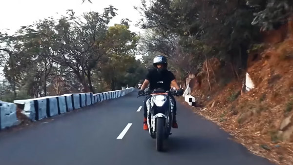 40 ಡಿಗ್ರಿ ಬಿಸಿಲಿನಲ್ಲಿ ದೇಶದ ಮೊದಲ ಹೈ ಸ್ಪೀಡ್ ಎಲೆಕ್ಟ್ರಿಕ್ ಬೈಕ್‌ನ ಪರೀಕ್ಷೆ 