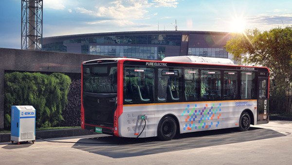 Log9 ಮೆಟೀರಿಯಲ್ಸ್‌ನೊಂದಿಗೆ EKA ಒಪ್ಪಂದ: ವರ್ಷಕ್ಕೆ 200ಕ್ಕೂ ಹೆಚ್ಚು ಇವಿ ಬಸ್‌ಗಳ ನಿರ್ಮಾಣದ ಗುರಿ 