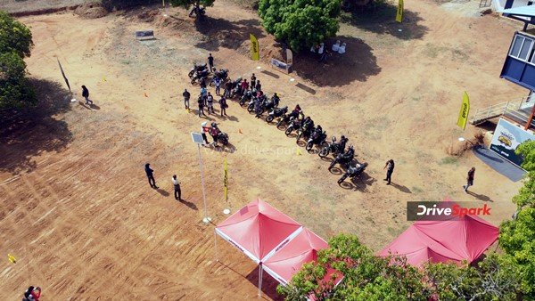 ಗ್ರಾಹಕರಿಗೆ ಆಫ್‌ ರೋಡ್‌ ತರಬೇತಿ ನೀಡಲು ಜಾವಾ ಯೆಜ್ಡಿ ನೊಮಾಡ್ಸ್ ಟ್ರಯಲ್ ಅಟ್ಯಾಕ್ ಆಯೋಜನೆ 