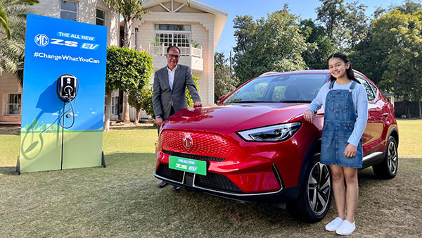 ದುಬಾರಿ ಇಂಧನ ಪರಿಣಾಮ ಏಪ್ರಿಲ್ ತಿಂಗಳ ಎಲೆಕ್ಟ್ರಿಕ್ ಕಾರುಗಳ ಮಾರಾಟದಲ್ಲಿ ಭಾರೀ ಏರಿಕೆ