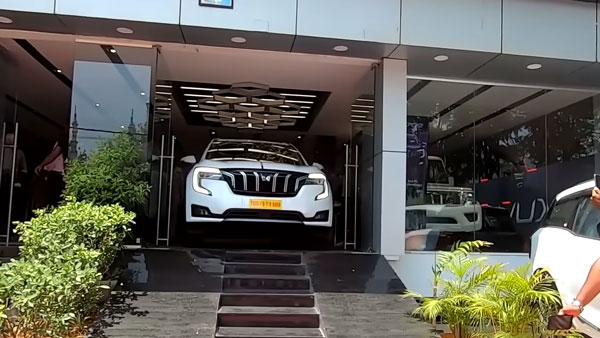 ಚುನಾವಣಾ ಪ್ರಚಾರಕ್ಕಾಗಿ 5 ಹೊಸ ಮಹೀಂದ್ರಾ ಎಕ್ಸ್‌ಯುವಿ700 ಎಸ್‍ಯುವಿಗಳನ್ನು ಖರೀದಿಸಿದ ರಾಜಕಾರಣಿ