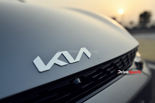 ಅಧಿಕ ರೇಂಜ್, ಆಕರ್ಷಕ ವಿನ್ಯಾಸ ಹೊಂದಿರುವ ಕಿಯಾ ಇವಿ6 ಎಲೆಕ್ಟ್ರಿಕ್ ಕಾರು ರಿವ್ಯೂ 