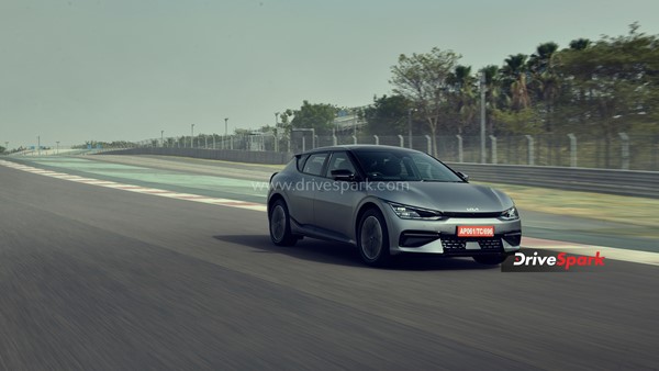 ಅಧಿಕ ರೇಂಜ್, ಆಕರ್ಷಕ ವಿನ್ಯಾಸ ಹೊಂದಿರುವ ಕಿಯಾ ಇವಿ6 ಎಲೆಕ್ಟ್ರಿಕ್ ಕಾರು ರಿವ್ಯೂ 