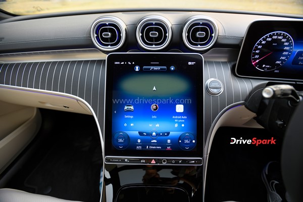 ಅತ್ಯಾಧುನಿಕ ಸೌಲಭ್ಯವುಳ್ಳ 2022ರ ಮರ್ಸಿಡಿಸ್ ಬೆಂಝ್ ಸಿ-ಕ್ಲಾಸ್ ರಿವ್ಯೂ