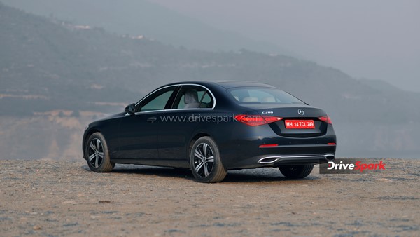 ಅತ್ಯಾಧುನಿಕ ಸೌಲಭ್ಯವುಳ್ಳ 2022ರ ಮರ್ಸಿಡಿಸ್ ಬೆಂಝ್ ಸಿ-ಕ್ಲಾಸ್ ರಿವ್ಯೂ