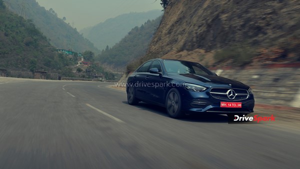 ಅತ್ಯಾಧುನಿಕ ಸೌಲಭ್ಯವುಳ್ಳ 2022ರ ಮರ್ಸಿಡಿಸ್ ಬೆಂಝ್ ಸಿ-ಕ್ಲಾಸ್ ರಿವ್ಯೂ