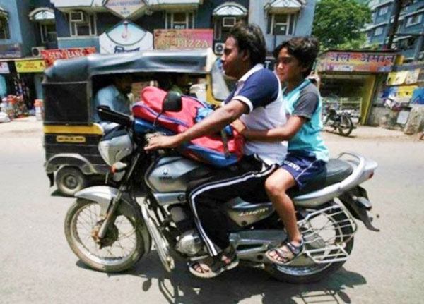 ತಂದೆಗೆ ದುಬಾರಿ ಗಿಫ್ಟ್ ನೀಡಿ ಹಳೆಯ ದಿನಗಳನ್ನು ನೆನಪಿಸುವ ಫೋಟೊ ಹಂಚಿಕೊಂಡ 'ಪೃತ್ವಿ ಶಾ'