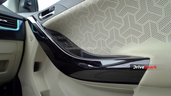 ಅತ್ಯಾಧುನಿಕ ಫೀಚರ್ಸ್ ಒಳಗೊಂಡಿರುವ ಹೊಸ ಟಾಟಾ ನೆಕ್ಸನ್ ಇವಿ ಮ್ಯಾಕ್ಸ್ ರಿವ್ಯೂ