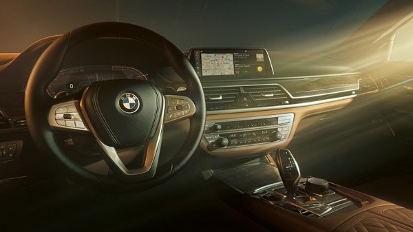  ಮದರ್ಸ್ ಡೇ ಅಂಗವಾಗಿ ತಾಯಿಗೆ ದುಬಾರಿ ಉಡುಗೊರೆ ನೀಡಿದ ನಟಿ 'ರಾಶಿ ಖನ್ನಾ'