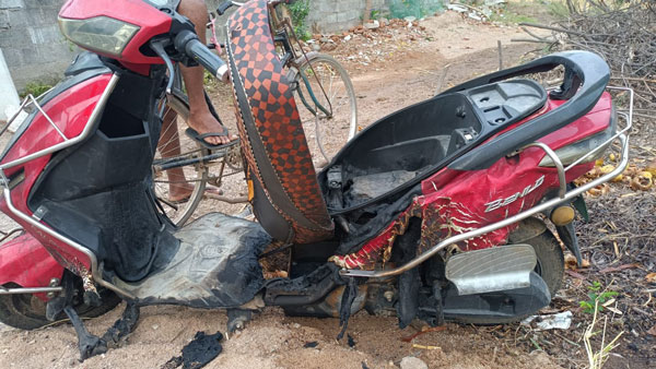 ಇಂಪೋರ್ಟೆಡ್ ಬ್ಯಾಟರಿಗಳಿಂದಲೇ ಸ್ಕೂಟರ್‌ಗಳು ಸ್ಪೋಟಗೊಳ್ಳುತ್ತಿವೆ: ಕೇಂದ್ರ ನೇಮಿತ ವಿಜ್ಞಾನಿಯ ಸ್ಪಷ್ಟನೆ 