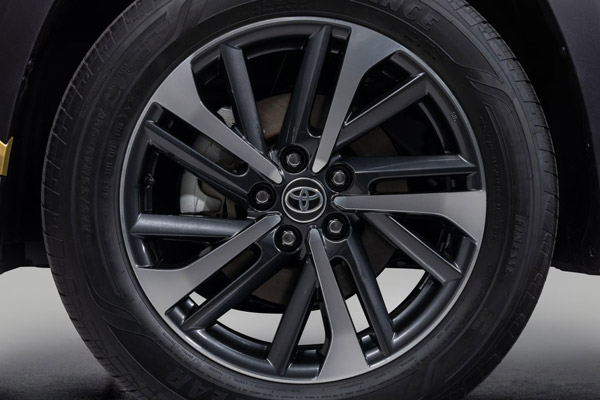 ಜಾಹೀರಾತು ಚಿತ್ರಿಕರಣದ ವೇಳೆ ಕಾಣಿಸಿಕೊಂಡ ಹೊಸ ಟೊಯೊಟಾ ಹೈರೈಡರ್ ಎಸ್‍ಯುವಿ