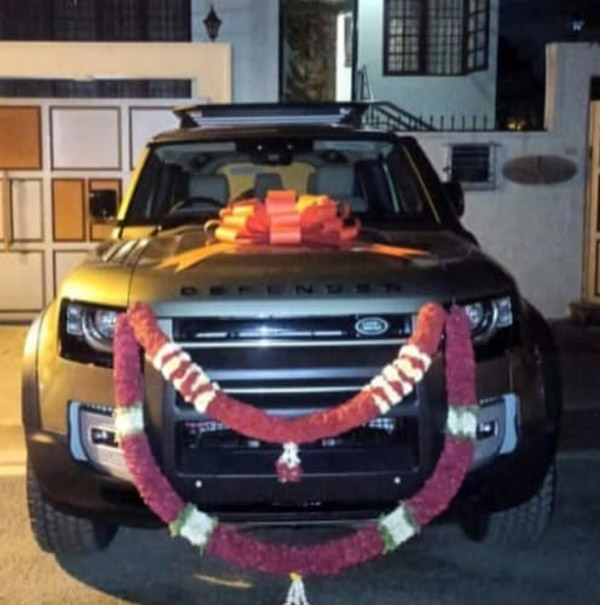 ಮತ್ತೊಂದು ಐಷಾರಾಮಿ ಕಾರಿನ ಒಡೆಯನಾದ ಚಾಲೆಂಜಿಂಗ್‌ ಸ್ಟಾರ್‌ ದರ್ಶನ್ 