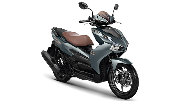 ಹೊಸ ನವೀಕರಣಗಳೊಂದಿಗೆ ಏರ್ಬ್ಲೇಡ್ 160 ಮ್ಯಾಕ್ಸಿ ಸ್ಕೂಟರ್ ಪರಿಚಯಿಸಿದ ಹೋಂಡಾ ಹೊಸ ನವೀಕರಣಗಳೊಂದಿಗೆ ಏರ್ಬ್ಲೇಡ್ 160 ಮ್ಯಾಕ್ಸಿ ಸ್ಕೂಟರ್ ಪರಿಚಯಿಸಿದ ಹೋಂಡಾ