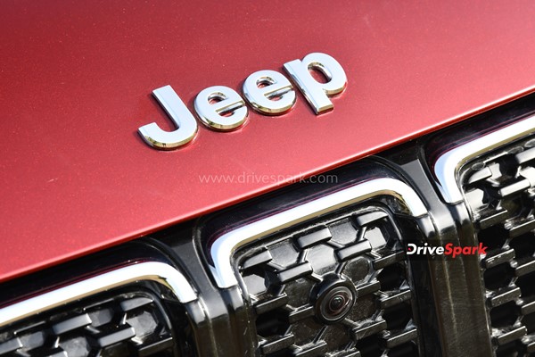 ಪತಿಯ ಹುಟ್ಟುಹಬ್ಬಕ್ಕೆ ದುಬಾರಿ ಬೆಲೆಯ ಕಾರು ಗಿಫ್ಟ್ ನೀಡಿದ ಜನಪ್ರಿಯ ನಟಿ