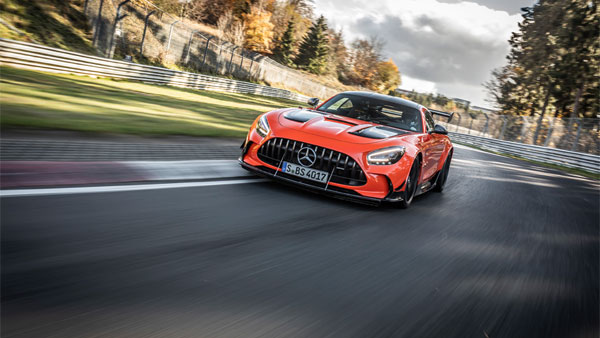 ಬರೋಬ್ಬರಿ ರೂ. 5.50 ಕೋಟಿ ಮೌಲ್ಯದ ಮರ್ಸಿಡಿಸ್-ಎಎಂಜಿ ಜಿಟಿ ಬ್ಲ್ಯಾಕ್ ಸೀರಿಸ್ ಭಾರತದಲ್ಲಿ ಬಿಡುಗಡೆ 