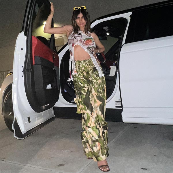 ಮಾಜಿ ನೀಲಿ ತಾರೆ ಮಿಯಾ ಖಲೀಫಾ ಬಳಿ ಇರುವ ದುಬಾರಿ ಬೆಲೆಯ ಐಷಾರಾಮಿ ಕಾರುಗಳಿವು..