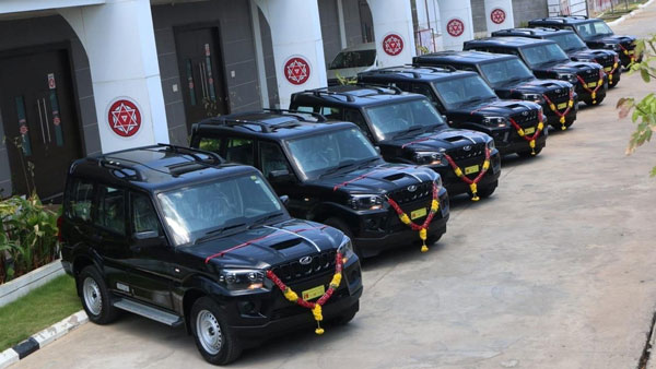 8 ಸ್ಕಾರ್ಪಿಯೋ ಕಾರುಗಳನ್ನು ಖರೀದಿಸಿ ಟ್ರೋಲ್‌ಗೆ ಗುರಿಯಾದ ತೆಲುಗು ನಟ ಪವನ್ ಕಲ್ಯಾಣ್