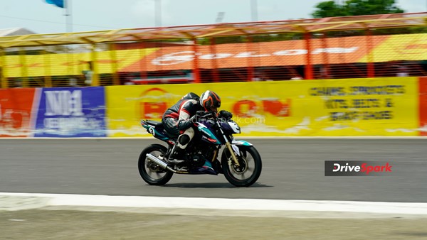 ಪೆಟ್ರೋನಾಸ್ ಟಿವಿಎಸ್ ರೇಸಿಂಗ್ ಮೀಡಿಯಾ ಕಪ್: ಮೋಟಾರ್ ರೇಸ್‌ನಲ್ಲಿ ಡ್ರೈವ್‌ಸ್ಪಾರ್ಕ್ ತಂಡಕ್ಕೆ ಮೂರನೇ ಸ್ಥಾನ