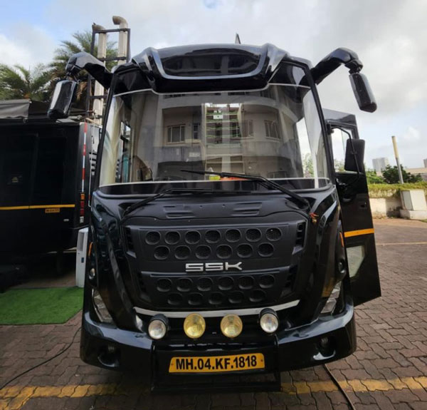 ಐಷಾರಾಮಿ ವ್ಯಾನಿಟಿ ವ್ಯಾನ್ ಖರೀದಿಸಿದ ಬಾಲಿವುಡ್ ನಟಿ ಶಿಲ್ಪಾ ಶೆಟ್ಟಿ