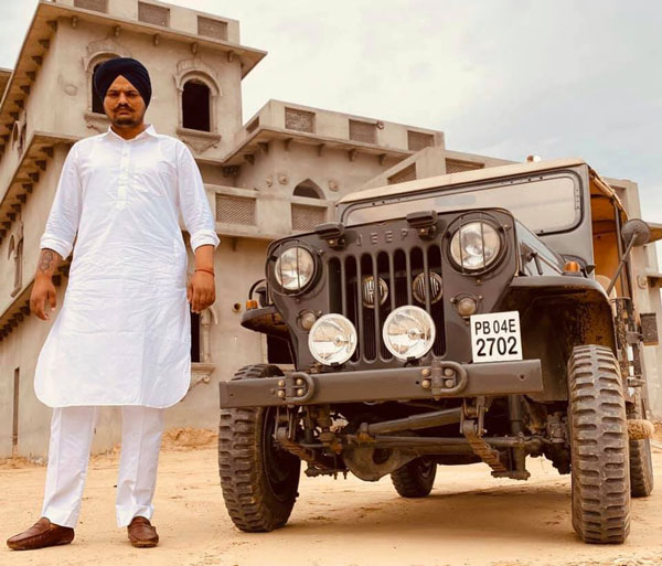 ಹತ್ಯೆಗೊಳಗಾದ ಪಂಜಾಬಿ ಗಾಯಕ ಸಿಧು ಮೂಸೆ ವಾಲಾ ಬಳಸುತ್ತಿದ್ದ ಐಷಾರಾಮಿ ಕಾರುಗಳಿವು! 