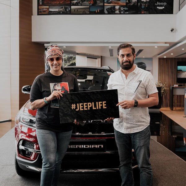 ಪತಿಯ ಹುಟ್ಟುಹಬ್ಬಕ್ಕೆ ದುಬಾರಿ ಬೆಲೆಯ ಕಾರು ಗಿಫ್ಟ್ ನೀಡಿದ ಜನಪ್ರಿಯ ನಟಿ