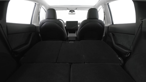 ಬೆಂಗಳೂರಿನಲ್ಲಿ ಕಾಣಿಸಿಕೊಂಡ ಟೆಸ್ಲಾ ಮಾಡೆಲ್ ವೈ ಲಾಂಗ್ ರೇಂಜ್ ಎಲೆಕ್ಟ್ರಿಕ್ ಕಾರು