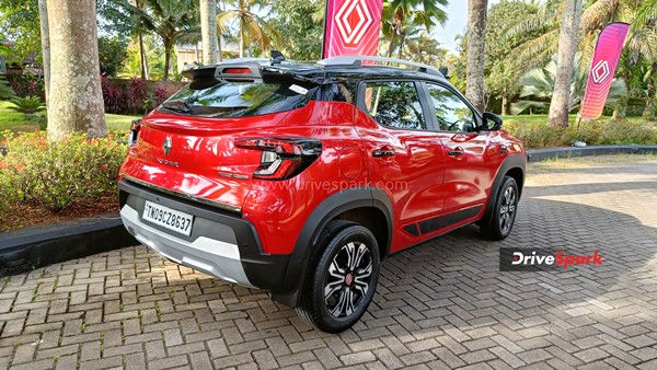 ಆಕರ್ಷಕ ವಿನ್ಯಾಸದ 2022ರ ರೆನಾಲ್ಟ್ ಕಿಗರ್ ಕಾರಿನ ರಿವ್ಯೂ